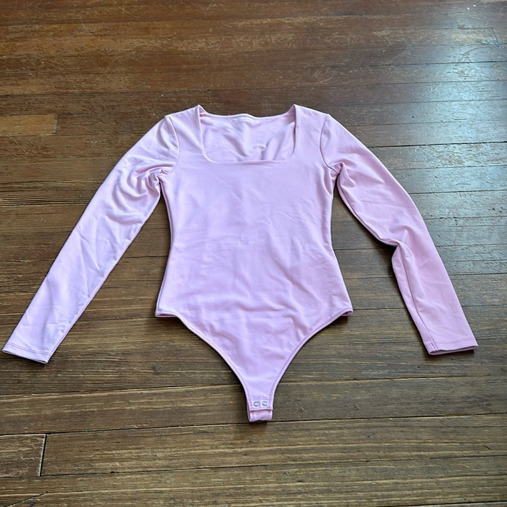 Abercrombie Seamless Baby Pink Long Sleeve Squareneck Bodysuit Size Small